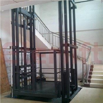 Dzelzceļa ceļvedis preču lifts noliktavai