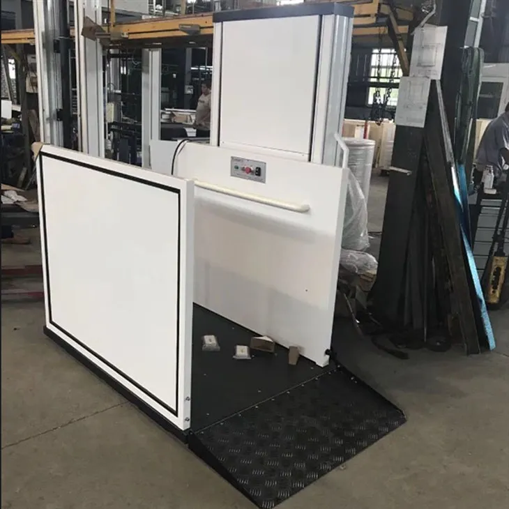 Elektriskais ratiņkrēslu pacēlājs