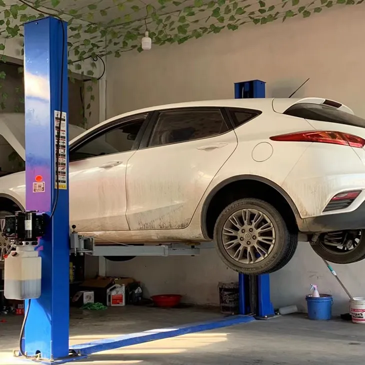 Divu posteņu pacēlājs